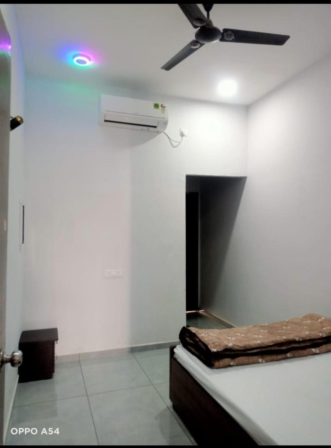 Jai Swaminarayan Delux Homestay Garudeshwar Екстериор снимка