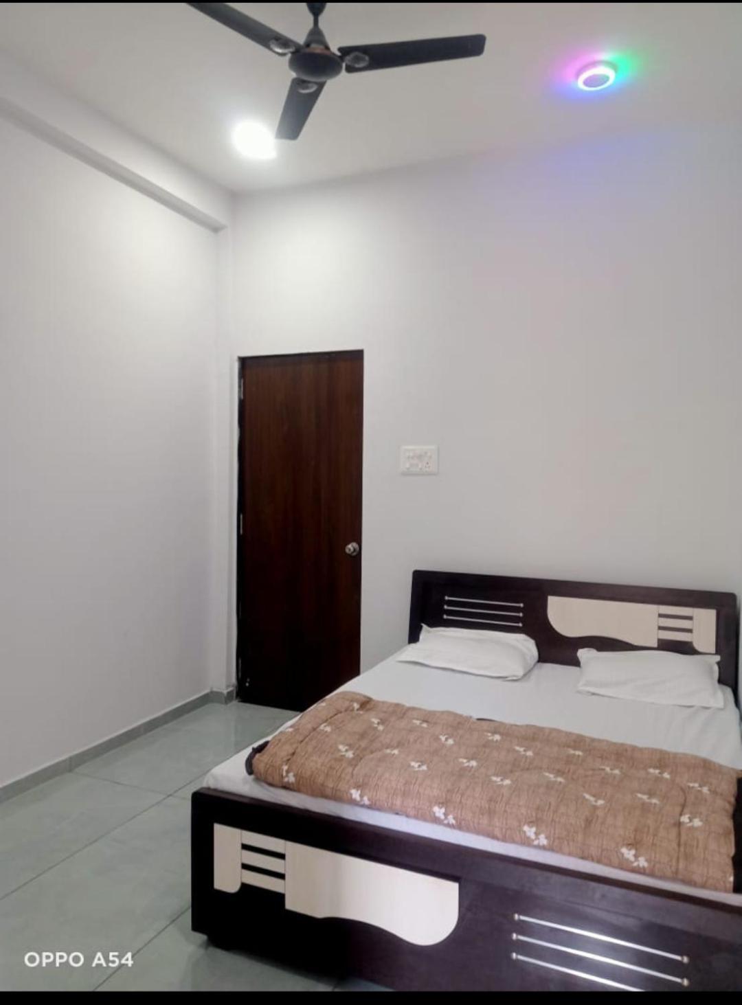Jai Swaminarayan Delux Homestay Garudeshwar Екстериор снимка